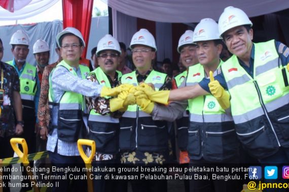 Pelindo II Ground Breaking Pembangunan Terminal Curah Cair - JPNN.COM