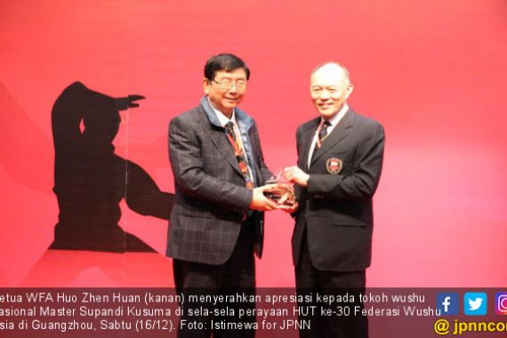 Supandi Kusuma Raih Award Bergengsi dari Federasi Wushu Asia - JPNN.COM