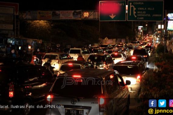 Malam ini, 86 Ribu Kendaraan Diprediksi Tinggalkan Jakarta - JPNN.COM