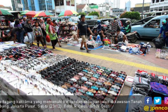 Anak Buah Anies Bakal Gusur PKL di Trotoar Jalan Senen Raya - JPNN.COM