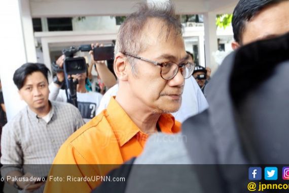Tio Pakusadewo Ditangkap Lagi - JPNN.COM