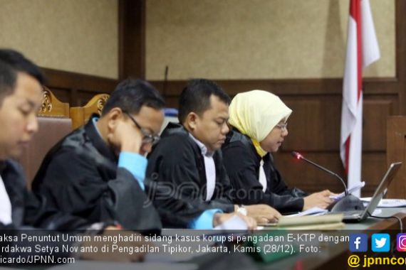 Jaksa KPK Langsung Tolak Pembelaaan Novanto - JPNN.COM
