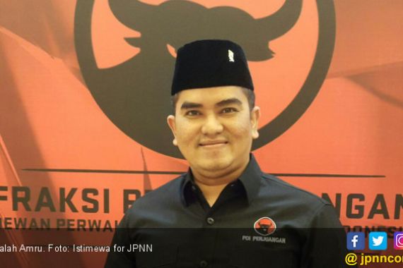 Bang Sandi, Warga NU Marah Makam Ulamanya Dilangkahi - JPNN.COM