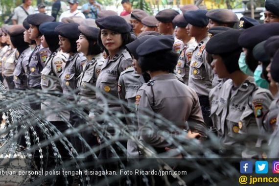 Pengamanan Pilkada Kota Bekasi, Polisi Lakukan Simulasi - JPNN.COM