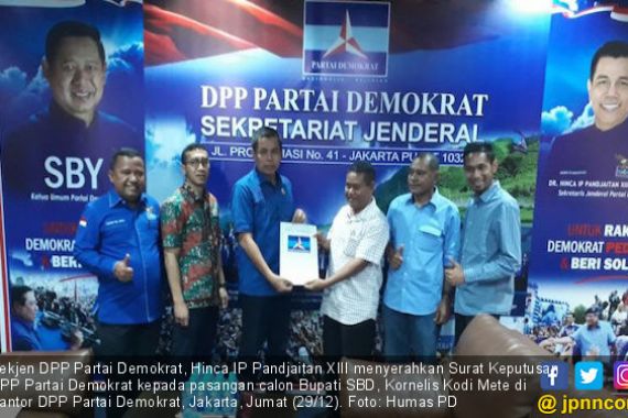 Pilkada SBD: Demokrat Resmi Dukung Kornelis-Marthen - JPNN.COM