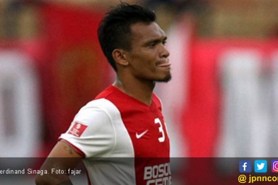 Ferdinand Sinaga Resmi ke Kelantan FA - JPNN.COM