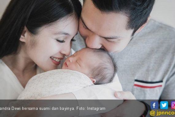 Sandra Dewi Menyesal Gagal Tampil Cantik Saat Melahirkan   - JPNN.COM