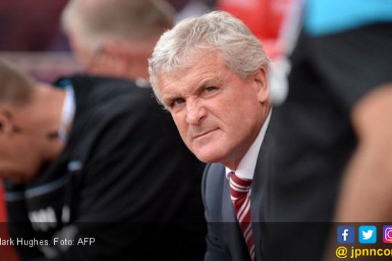 Stoke City Pecat Mark Hughes - JPNN.COM