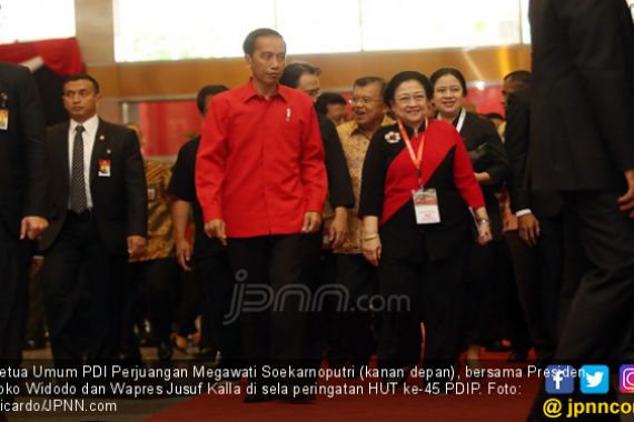 Megawati Soekarnoputri: Kalau Mau Tempur Ayo Bersikap Jantan - JPNN.COM