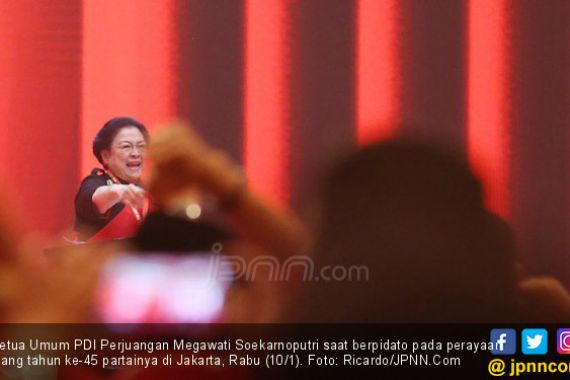 Megawati Heran Bung Karno, PDIP dan Jokowi Dikaitkan PKI - JPNN.COM