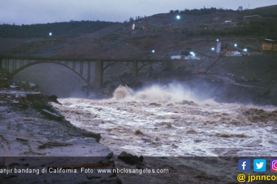 Warga Hilang Tersapu Banjir di California - JPNN.COM
