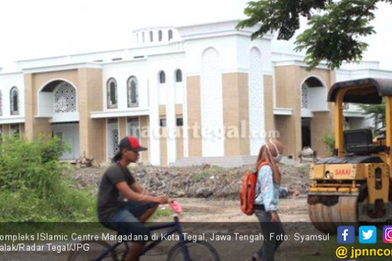 APBD Cupet, Proyek Islamic Centre Mandek - JPNN.COM