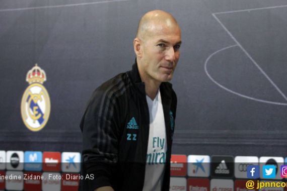 Nyonya Tua Tunggu Zinedine Zidane Cerai sama Real Madrid - JPNN.COM