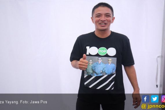 Eza Yayang Persembahkan Lagu untuk Anak Tersayang - JPNN.COM