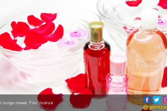 Rawat Wajah Anda dengan Air Bunga Mawar - JPNN.COM
