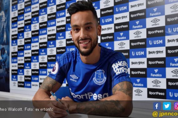 Everton Ikat Theo Walcott Sampai Juni 2021 - JPNN.COM