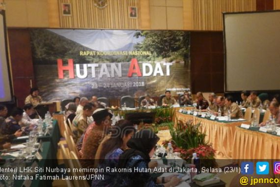 Gempa 6,4 SR, Menteri Siti Tolak Dievakuasi Keluar Gedung - JPNN.COM