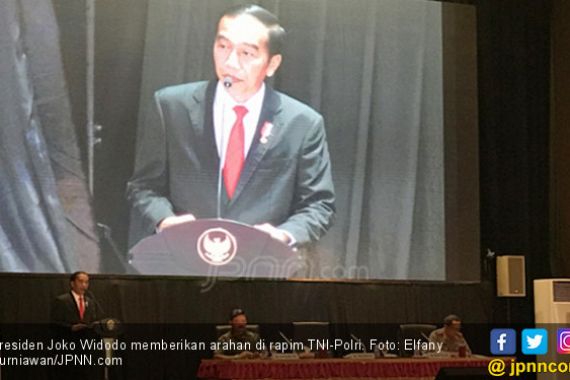 Presiden Jokowi Beri Arahan, Wartawan Dipersilakan Keluar - JPNN.COM
