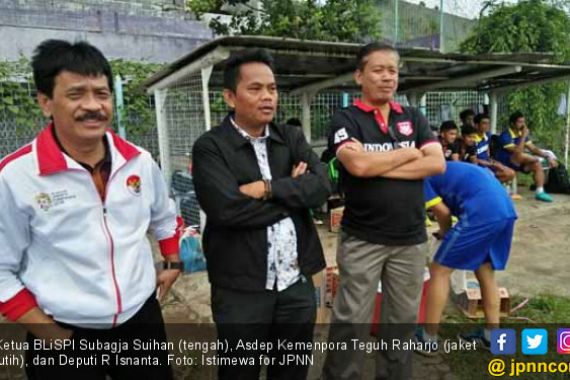 Membangun Sepak Bola Melalui Usia Muda Demi Target Juara - JPNN.COM