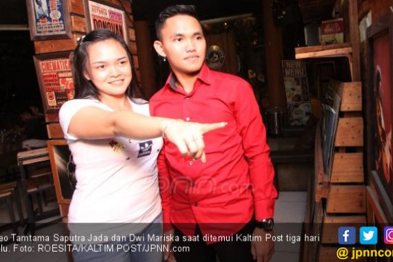 Kisah Cinta Leo dan Lika, Pasang Baliho Undangan Pernikahan - JPNN.COM