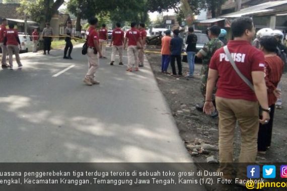Densus Gulung Tiga Terduga Teroris di Temanggung - JPNN.COM