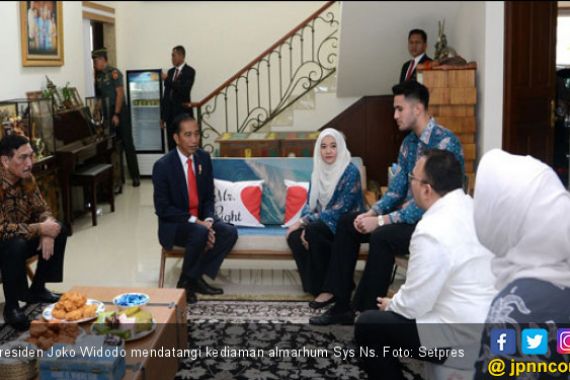Jokowi Teringat Pertemuan Terakhir dengan Sys Ns - JPNN.COM