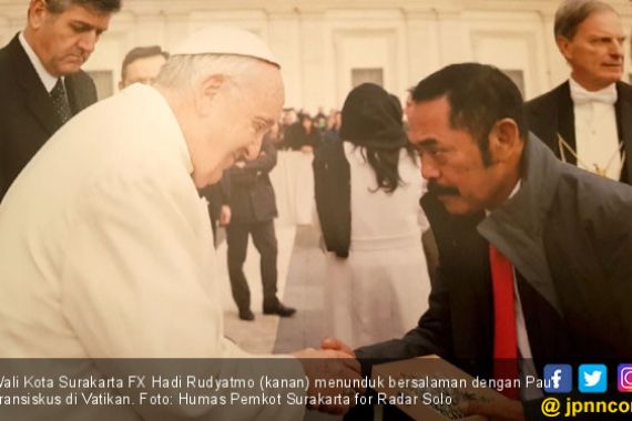 Pak Rudy Doakan Presiden Jokowi di Depan Paus Fransiskus - JPNN.COM