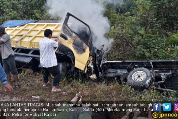 Mobil Jemaah Tablig Akbar Kecelakaan, 11 Tewas, 3 Luka Parah - JPNN.COM
