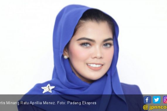 Pemilik 24 Album Pop Minang Ini Incar Kursi Senayan - JPNN.COM