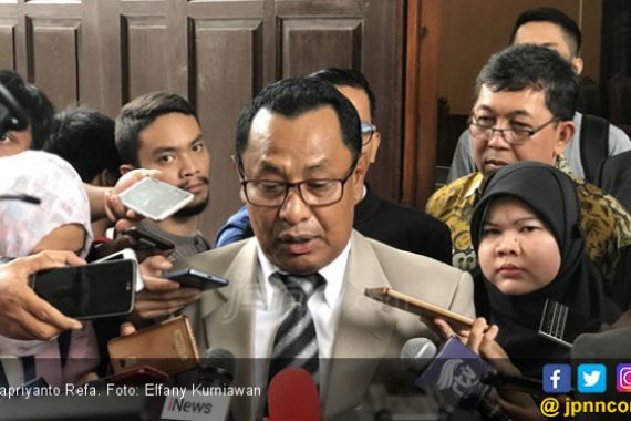 Kubu Fredrich Yunadi Tuding KPK Sengaja Ulur Waktu - JPNN.COM