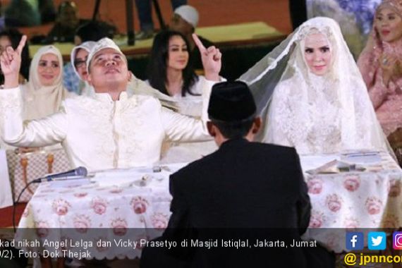 Akad Pakai Nama Panggung, Angel & Vicky Rekayasa Pernikahan? - JPNN.COM