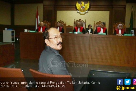 Omongan Fredrich Yunadi Langsung Dipotong Pak Hakim - JPNN.COM
