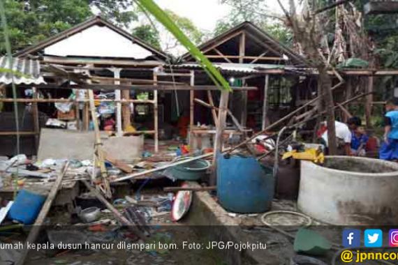 Rumah Kepala Dusun Dilempari Bom - JPNN.COM