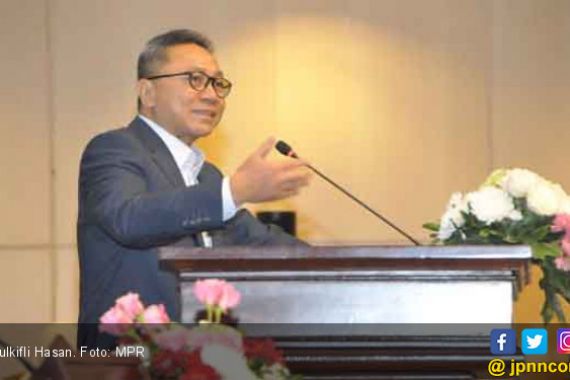 Ketua MPR Minta Masyarakat Tidak Ragu Kritik DPR - JPNN.COM