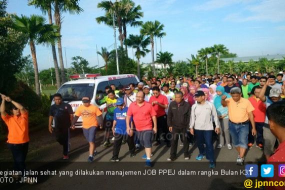 Jalan Sehat Tutup Peringatan Bulan K3 - JPNN.COM