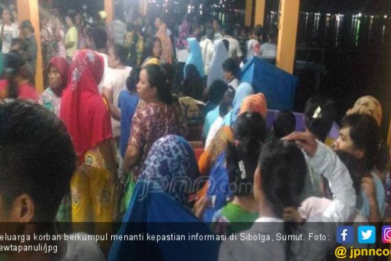 9 Jenazah Diduga ABK KM Mega Top III Ditemukan di Pulau Babi - JPNN.COM