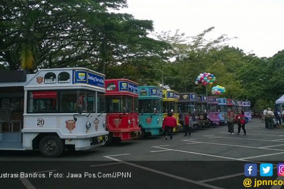 Silakan Dicatat, Ini 5 Rute Wisata Bus Bandros di Bandung - JPNN.COM