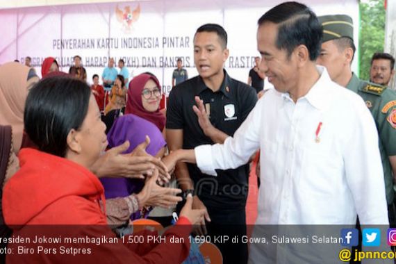 Jokowi: Dana PKH Jangan Buat Beli Rokok atau Pulsa - JPNN.COM