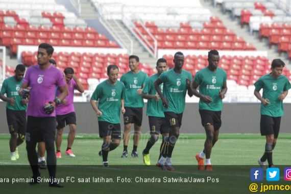 Madura United vs Sriwijaya FC: Tim Tamu Kelelahan di Jalan - JPNN.COM