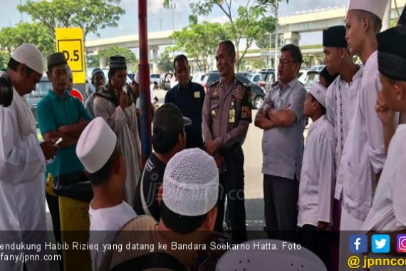 Habib Rizieq Batal Pulang, Polisi Imbau Pendukung Bubar - JPNN.COM