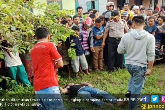 Heboh Mayat Pria Ditemukan Tergeletak di Pinggir Jalan - JPNN.COM