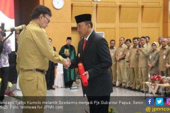 Mendagri Lantik Soedarmo Menjadi PJs Gubernur Papua - JPNN.COM