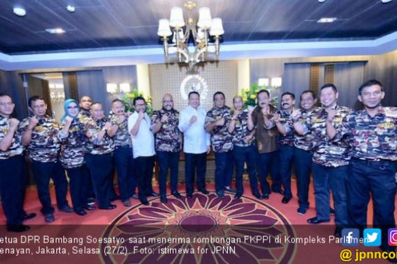Bamsoet Dorong FKPPI Aktif Perangi Hoaks Lewat Satgas Cyber - JPNN.COM