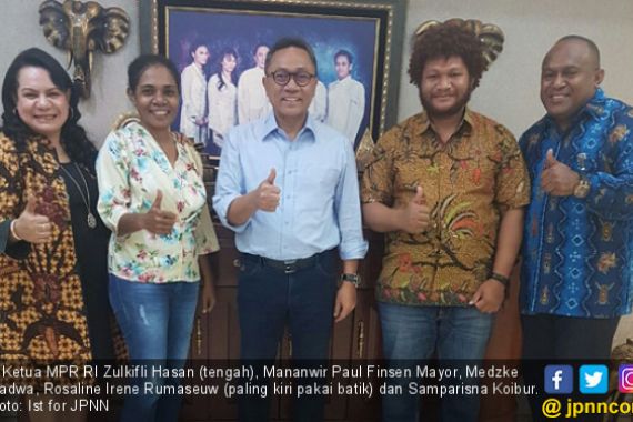 Zulhasan Jadi Tamu Kehormatan Pesta Rakyat Papua Barat - JPNN.COM