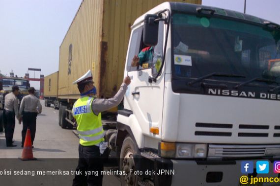 Kemenhub Tetapkan Pembatasan Waktu Operasional Angkutan - JPNN.COM