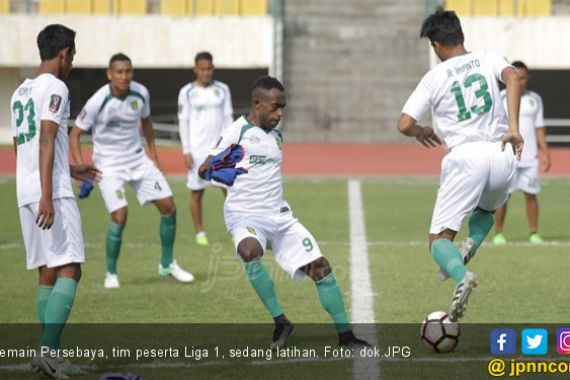 Persebaya vs Persela: Alfredo Janjikan Permainan Menyerang - JPNN.COM