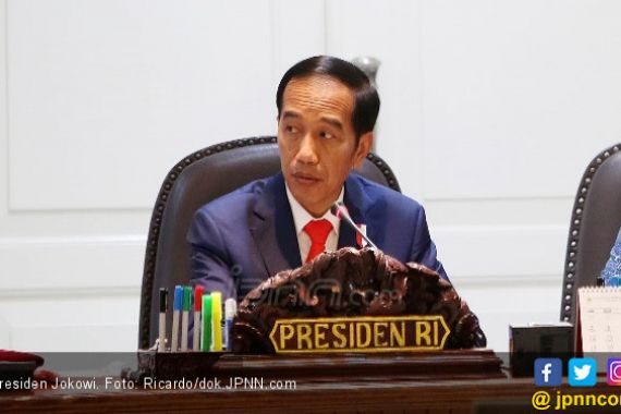 Jokowi Sentil Perbankan Nasional - JPNN.COM