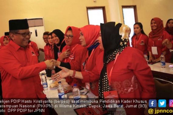 Hasto Yakini Perempuan PDIP Bisa Wujudkan Politik Berbudaya - JPNN.COM