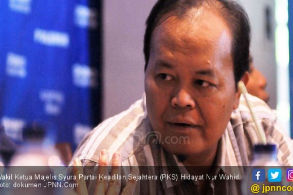 Masih Yakin Prabowo Pegang Komitmen soal Wagub DKI buat PKS? - JPNN.COM