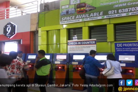 Polda Metro Catat 41,576 Pemudik ke Jakarta Pakai Kereta Api - JPNN.COM